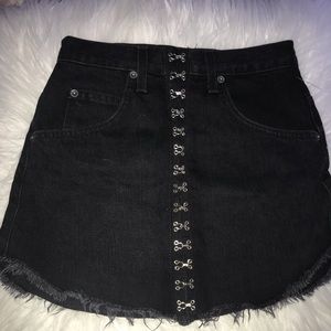 LF black skirt